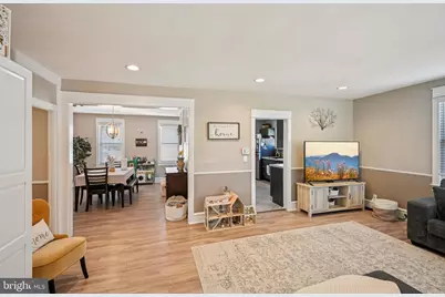 112 W Railroad Avenue, Gloucester Township, NJ 08012 - Photo 2
