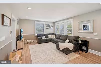 112 W Railroad Avenue, Gloucester Township, NJ 08012 - Photo 4