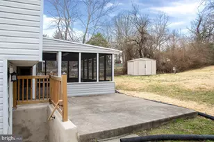 914 Aston Martin Dr, Lindenwold, NJ 08021 - Photo 4