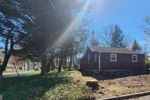 310 S Emerson St, Lindenwold, NJ 08021 - Photo 2