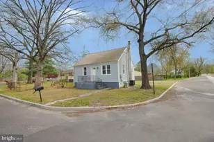 202 Chestnut Ave, Berlin, NJ 08091 - Photo 2
