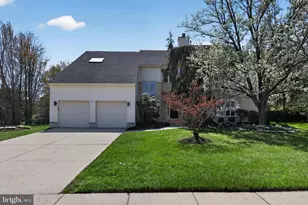 46 Downing Ln, Voorhees, NJ 08043 - Photo 2