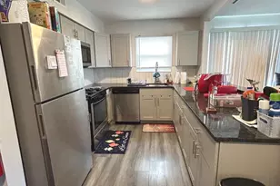 19 Lamont Ct, Sicklerville, NJ 08081 - Photo 4