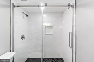 11 N Woodleigh Dr, Cherry Hill, NJ 08003 - Photo 38