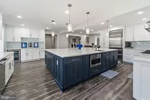 11 N Woodleigh Dr, Cherry Hill, NJ 08003 - Photo 10