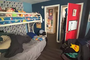 22 E Thompson Ave, Gloucester City, NJ 08030 - Photo 8