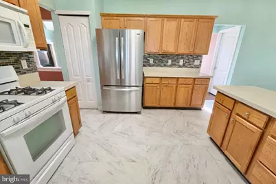 102 Christmas Tree, Sicklerville, NJ 08081 - Photo 8