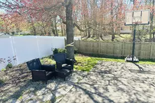 1913 Birchwood Park Dr N, Cherry Hill, NJ 08003 - Photo 4