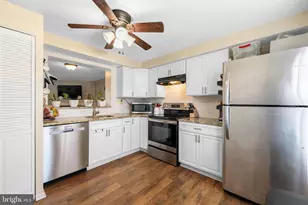 175 Villa Knoll Ct, Sicklerville, NJ 08081 - Photo 2