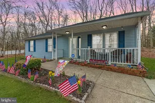 321 Thompson Ave, Chesilhurst, NJ 08089 - Photo 1