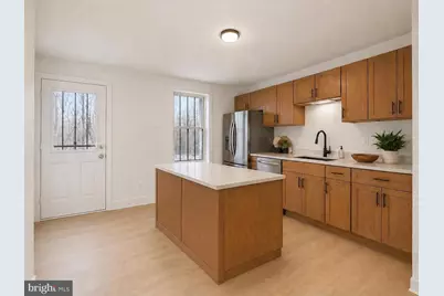 321 Byron Street, Camden, NJ 08102 - Photo 8