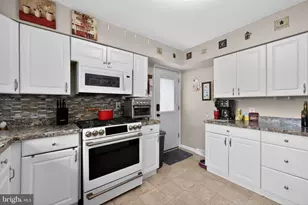 9 Charles Ave, Gloucester Township, NJ 08012 - Photo 12
