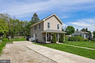 374 Tansboro Rd, Berlin, NJ 08009 - Photo 2