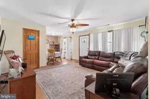 416 Walnut Ave, Gloucester City, NJ 08030 - Photo 6