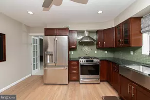 21 Fountain Ct, Cherry Hill, NJ 08034 - Photo 10