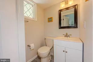 7 Strathmore Dr, Cherry Hill, NJ 08003 - Photo 12