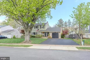 7 Strathmore Dr, Cherry Hill, NJ 08003 - Photo 2