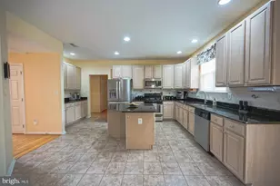 11 Exton Cir, Cherry Hill, NJ 08003 - Photo 20