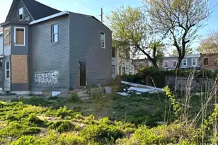 42 Stewart St, Camden, NJ 08105 - Photo 6