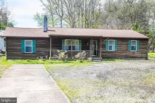 661 Pacific Ave, Waterford Township, NJ 08004 - Photo 2