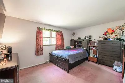 661 Pacific Avenue, Waterford Township, NJ 08004 - Photo 12