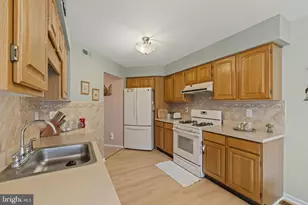 60 Smokey Run Dr, Berlin, NJ 08009 - Photo 12