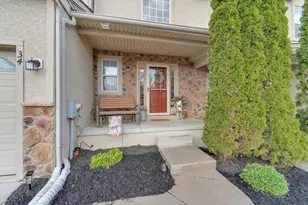 34 Glacier Dr, Berlin, NJ 08009 - Photo 2
