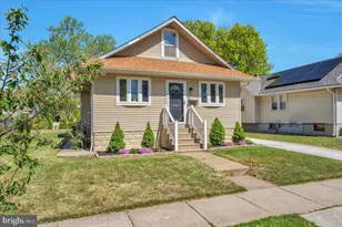 11 E Collingswood Ave, Haddon Township, NJ 08107 - Photo 2