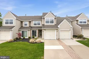 2102 Doral Dr, Gloucester Township, NJ 08012 - Photo 1
