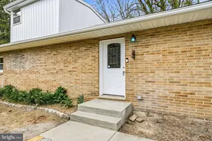 36 Point Breeze Ave, Clementon, NJ 08021 - Photo 2