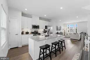 121 Plaza Dr, Sicklerville, NJ 08081 - Photo 6
