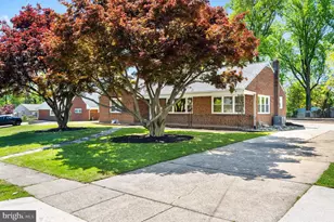 21 S Oakland Ave, Runnemede, NJ 08078 - Photo 2