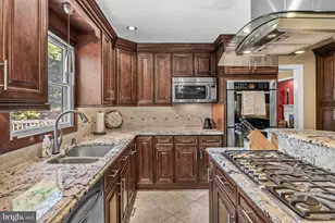 29 Fairhaven Dr, Cherry Hill, NJ 08003 - Photo 14