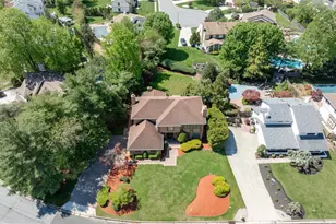 29 Fairhaven Dr, Cherry Hill, NJ 08003 - Photo 2