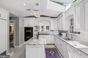 28 Imperial Dr, Cherry Hill, NJ 08003 - Photo 10