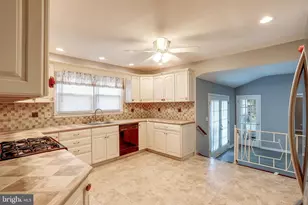 403 Jamaica Dr, Cherry Hill, NJ 08002 - Photo 8