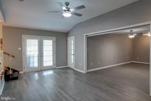 403 Jamaica Dr, Cherry Hill, NJ 08002 - Photo 6