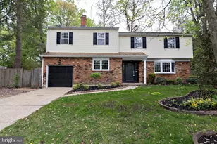 17 Blatherwick Dr, Berlin, NJ 08009 - Photo 1