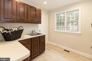 17 Blatherwick Dr, Berlin, NJ 08009 - Photo 14