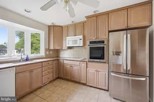 901 Chelten Pkwy, Cherry Hill, NJ 08034 - Photo 2