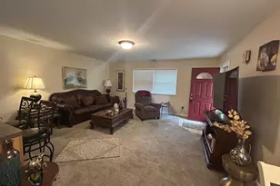 163 Elmtowne Blvd, Hammonton, NJ 08037 - Photo 2