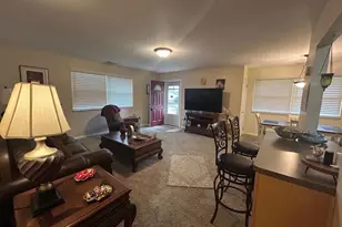 163 Elmtowne Blvd, Hammonton, NJ 08037 - Photo 4