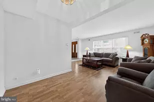 181 Peregrine Dr, Voorhees, NJ 08043 - Photo 4