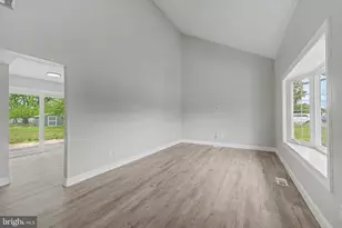 30 Arbor Meadow Dr, Sicklerville, NJ 08081 - Photo 2