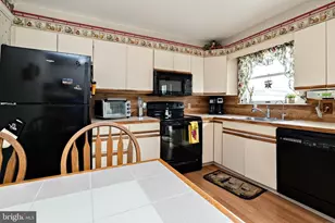 403 Memorial Ave, Gloucester City, NJ 08030 - Photo 12