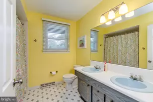 1113 Seagull Ln, Cherry Hill, NJ 08003 - Photo 28