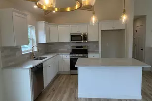 8 Oxford Ave, Gloucester City, NJ 08030 - Photo 4