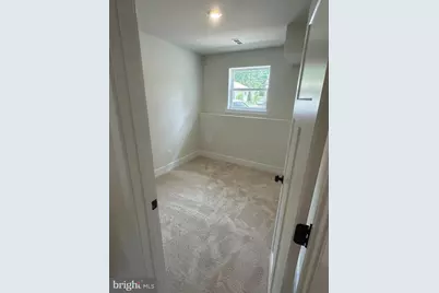 8 Oxford Avenue, Gloucester City, NJ 08030 - Photo 14