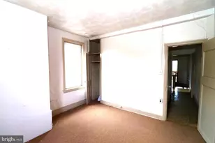 573 Line St, Camden, NJ 08103 - Photo 16