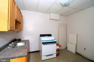 573 Line St, Camden, NJ 08103 - Photo 6